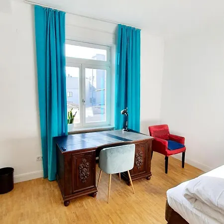 Helles Mit Kingsize-bett Pansiyon Mannheim